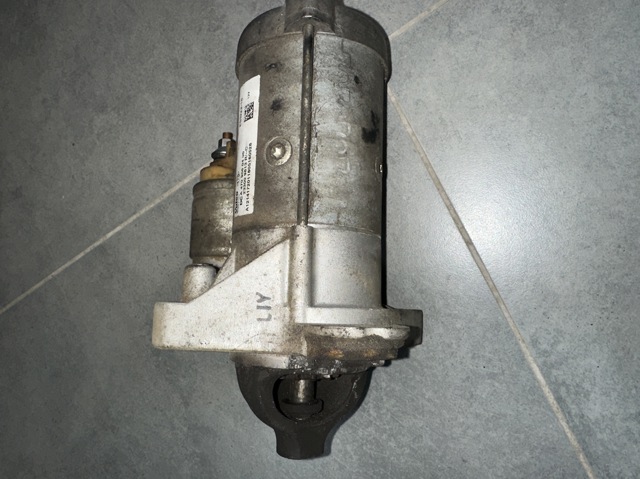 233009813R RENAULT Стартер купить в Павлоград