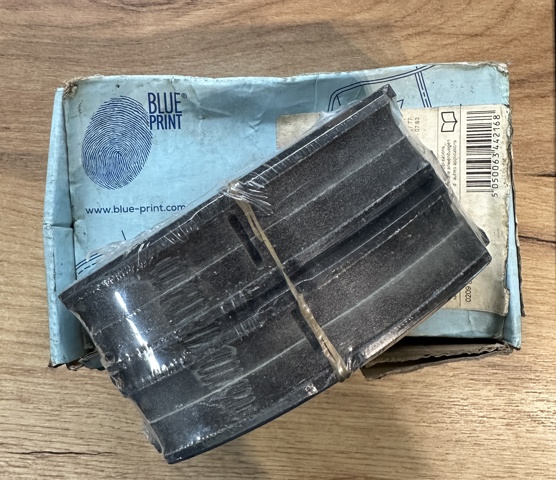Тормозные колодки ADC44216 BLUE PRINT
