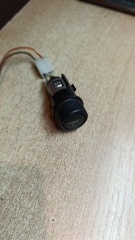 Розетка прикуривателя Mercedes Sprinter 1 2-t