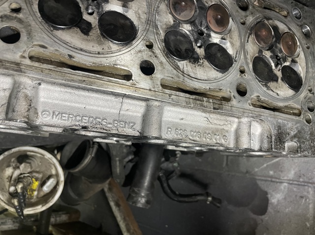 R6280160901 MERCEDES Головка блока цилиндров (ГБЦ) левая купить в Сумы