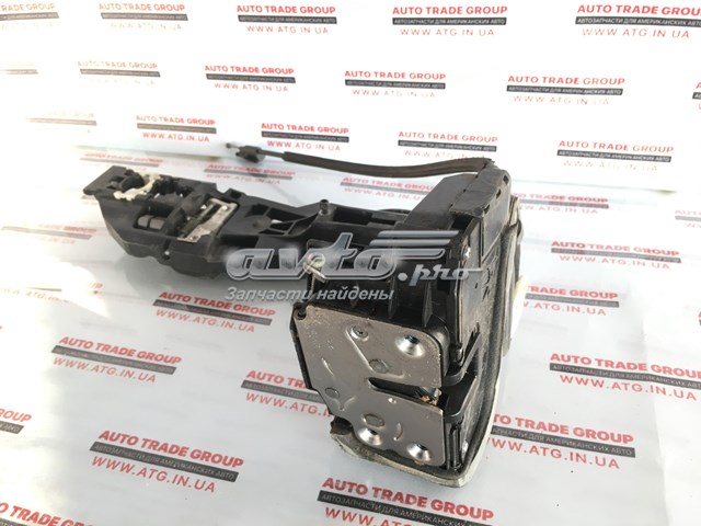 Запор кабины 13528307 GM