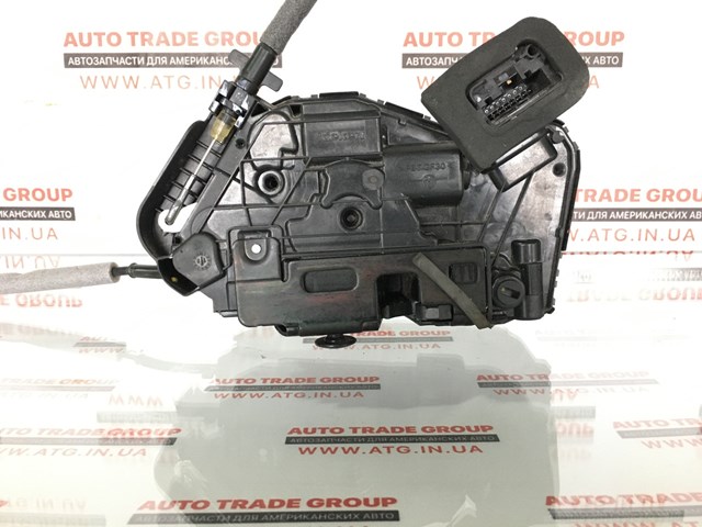 Замок передней пассажирской двери Фольксваген Джетта VII