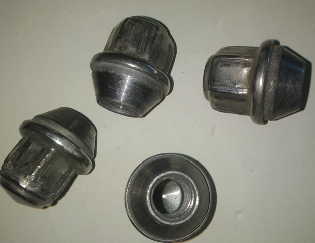 5114407 Ford гайка колесная
