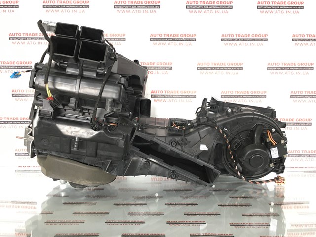 Корпус печки в сборе 561898063 VAG