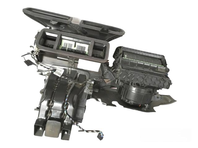 VAG 5Q1820007D Корпус печки в сборе в наличии Черкассы