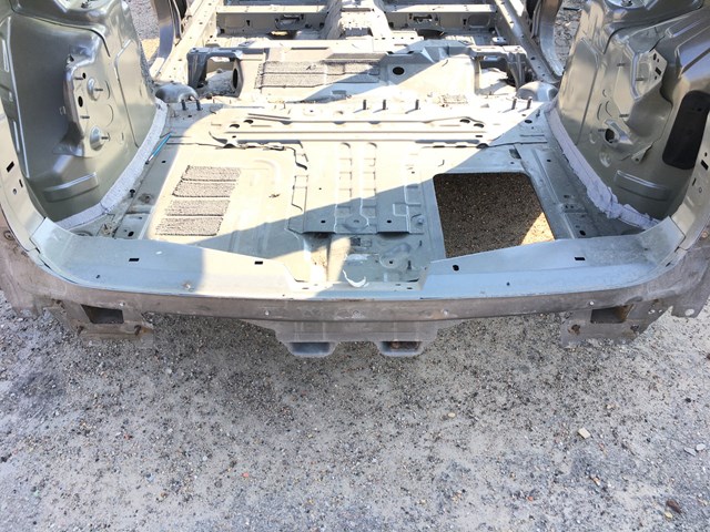 Панель багажного отсека AM5Z5840320A FORD