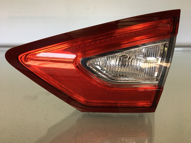FORD DS7Z13404A Фонарь задний правый внутренний в наличии Винница