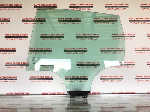 Стекло задней двери, левой GM5Z5825713A FORD