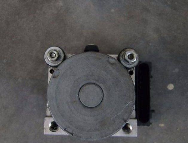 Блок управления ABS 0265231845 NISSAN