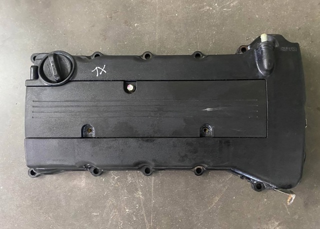 Крышка клапанная 1035A456 MITSUBISHI
