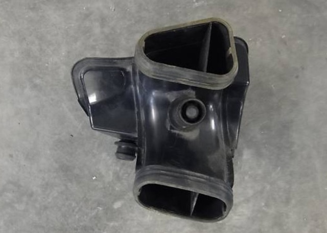 Резонатор 13337770 GM