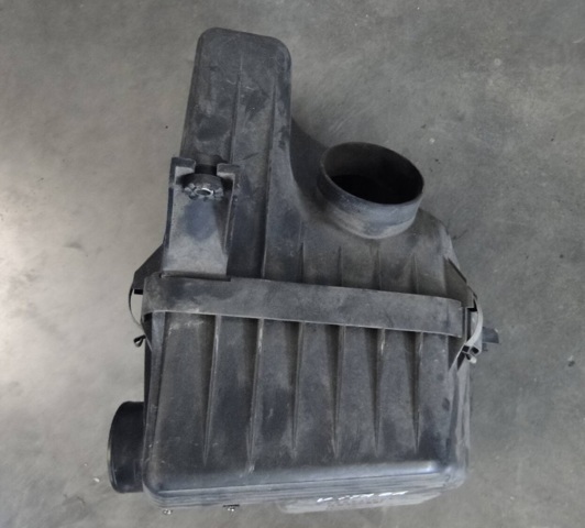 SUZUKI 1370065J00 Корпус фильтра в наличии Полтава