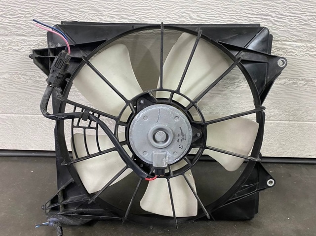 Кожух радиатора охлаждения 19015R40A01 HONDA