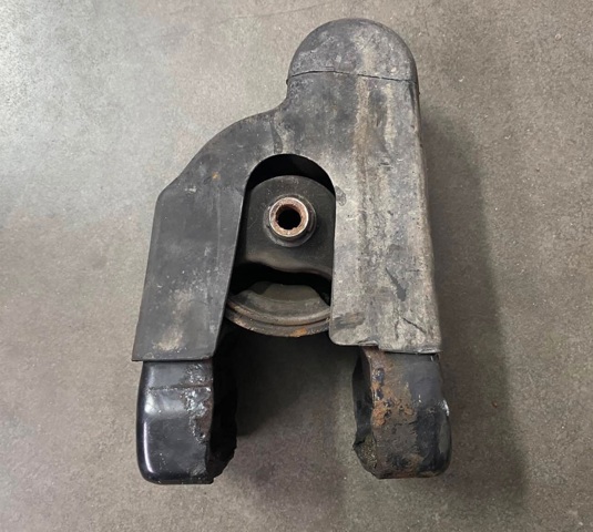 Задняя опора двигателя 219303K300 HYUNDAI