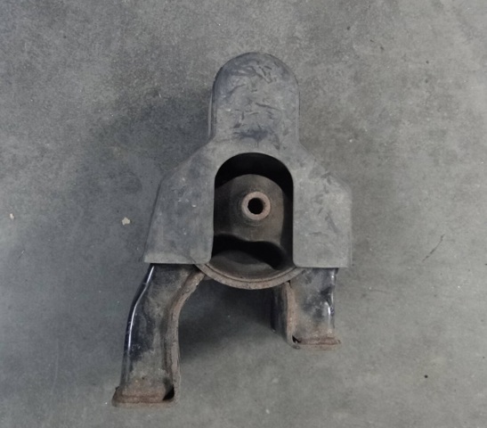 219323S050 HYUNDAI Задняя опора двигателя купить в Черновцы