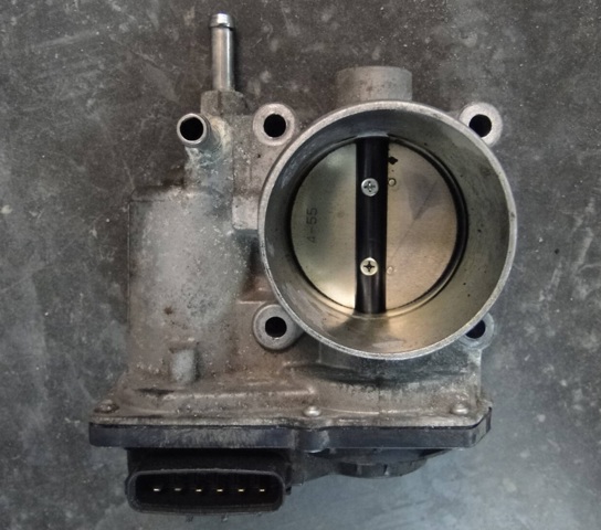 Блок дроссельной заслонки 220300T050 TOYOTA