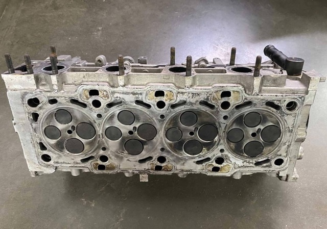 2211127800 HYUNDAI Головка блока цилиндров (ГБЦ) купить в Ирпень