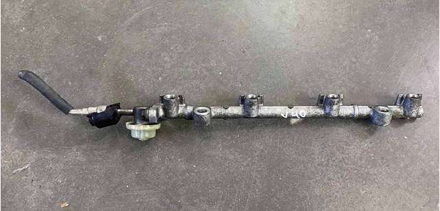 Топливная рампа 2381428031 TOYOTA