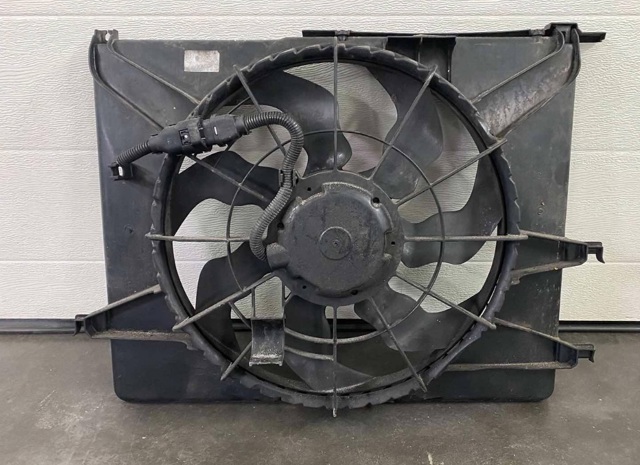 253803K728 HYUNDAI Диффузор вентилятора в сборе с мотором и крыльчаткой купить в Украина