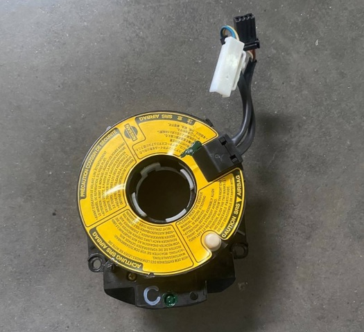 255542Y025 NISSAN купить в Ирпень