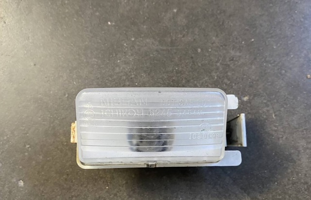 Фонарь освещения номерного знака 26510CD00A NISSAN