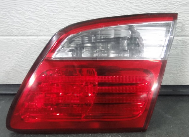 Стоп задний 265503Y528 NISSAN