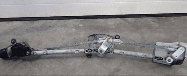 Трапеция стеклоочистителя 28840EM30A NISSAN