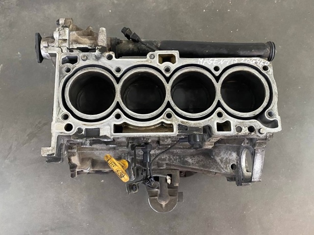 316Y32GH00 HYUNDAI Блок цилиндров двигателя купить в Ужгород
