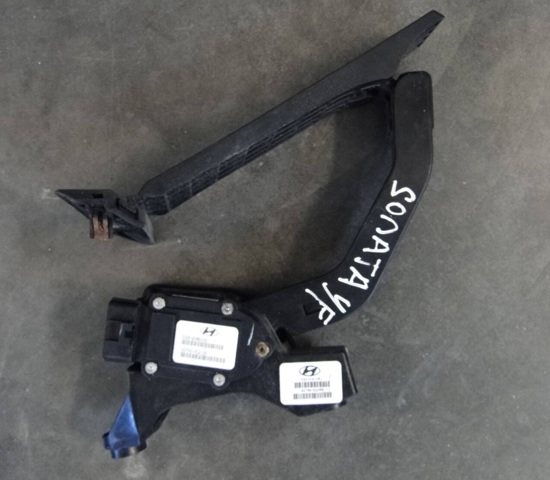 327003Q100 HYUNDAI Педаль газа (акселератора) купить в Ужгород