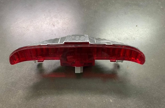 Фонарь сигнала торможения Honda Civic 8