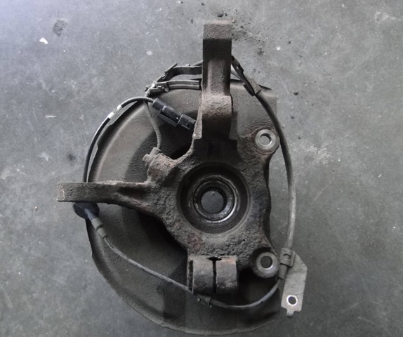 Цапфа передняя левая 3870A011 MITSUBISHI