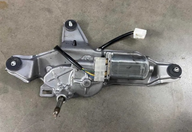 3881065J00 SUZUKI Мотор стеклоочистителя заднего стекла купить в Полтава