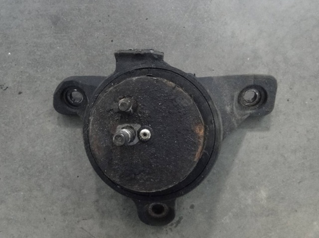 Подушка двигателя 41022AG02B SUBARU