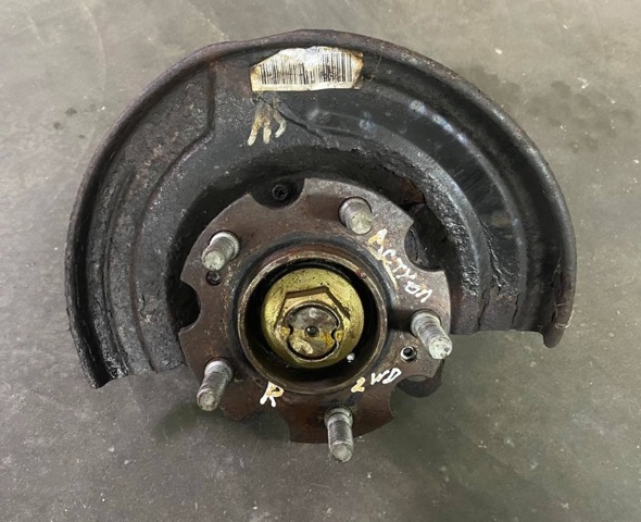 SSANG YONG 4123109003 Цапфа передняя левая в наличии Винница