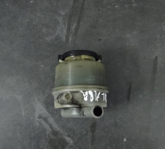 Бачок насоса гидроусилителя руля 4436006030 TOYOTA