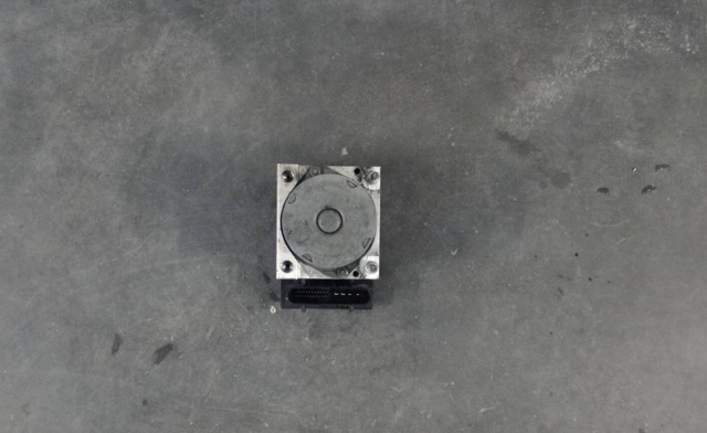 4451002110 TOYOTA Блок АБС купить в Ирпень
