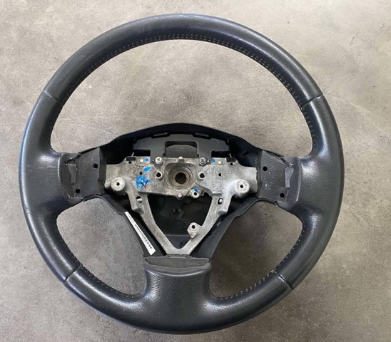 Рулевое колесо 4510002570B0 TOYOTA