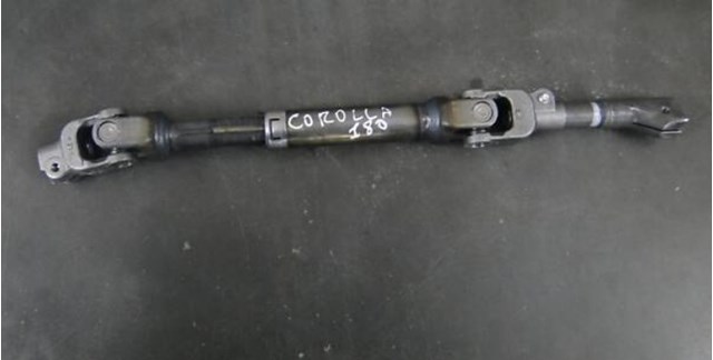 Вал рулевой колонки 4526002160 TOYOTA