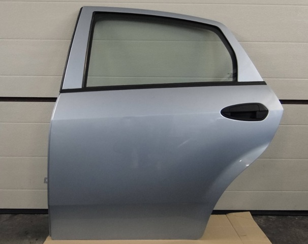 Дверь задняя левая Fiat Linea 323