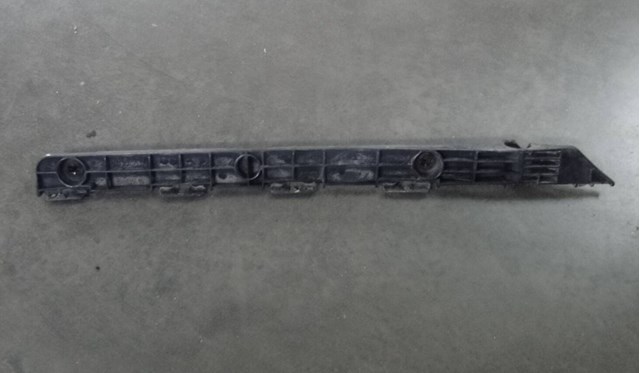 Кронштейн бампера заднего, левый 5215833010 TOYOTA