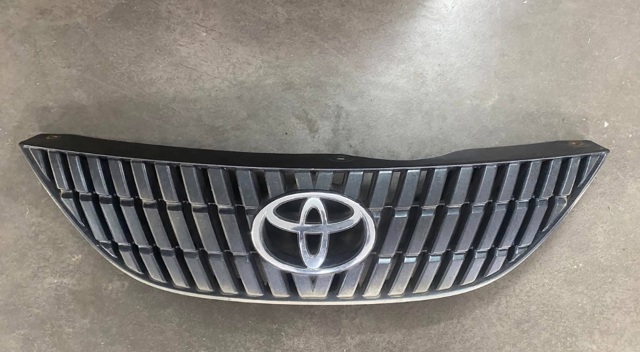 Решетка 53111AA070 TOYOTA