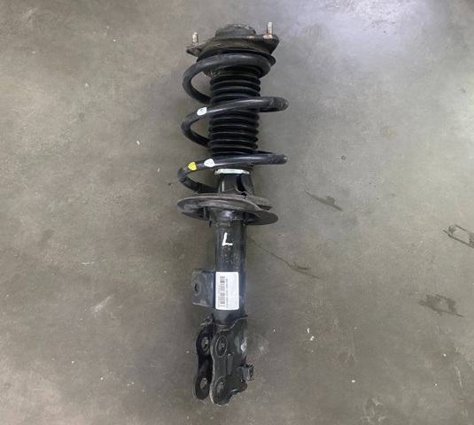 546614C124 HYUNDAI Амортизатор передний правый купить в Львов