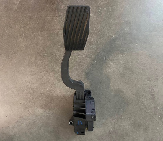 Педали газа 55702020 FIAT