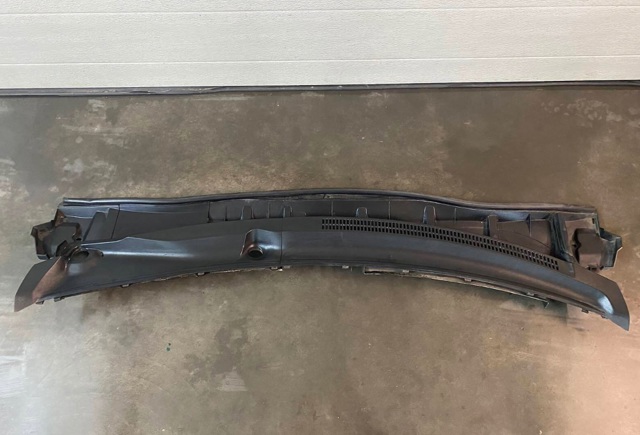 TOYOTA 5570912110 Решетка дворников левая в наличии Ровно