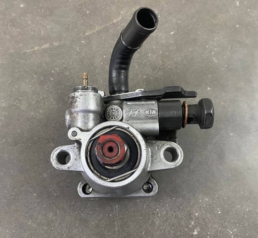 Насос рулевого управления 571002G100 HYUNDAI