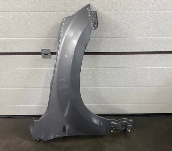 Крыло переднее правое 5761065J10 SUZUKI