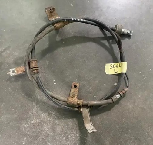 HYUNDAI 597602K000 Трос ручника в наличии Киев
