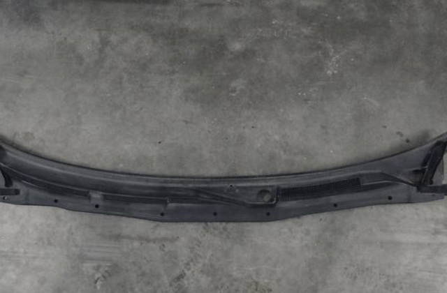 NISSAN 668102Y910 Решетка дворников в наличии Каменское