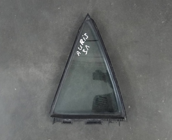 Задняя форточка левая 6812402170 TOYOTA