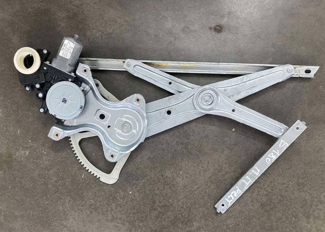 6981002620 TOYOTA Стеклоподъемник передней правой двери купить в Запорожье